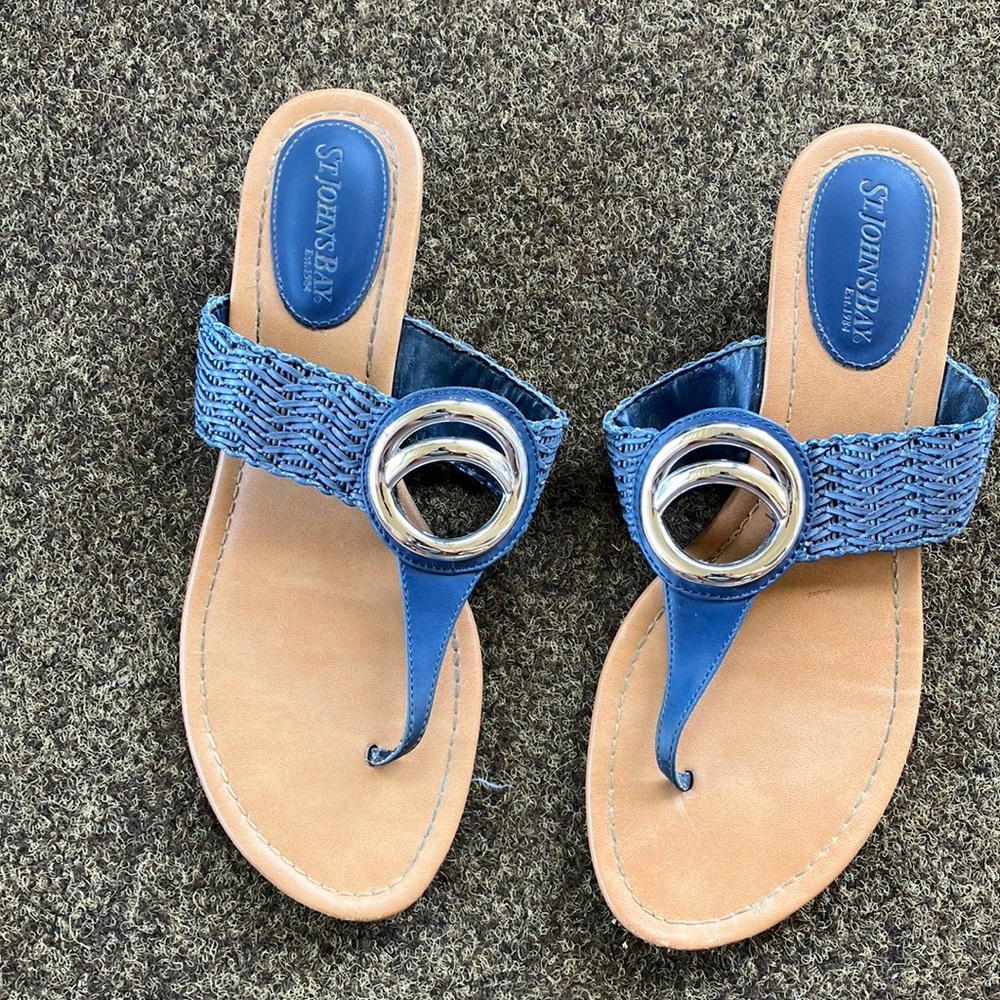 ST John’s Bay Blue Sandals